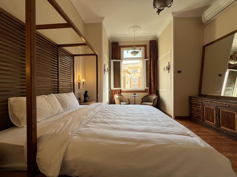 Authentic 3Br Apartment In Downtown, Cairo Exterior foto