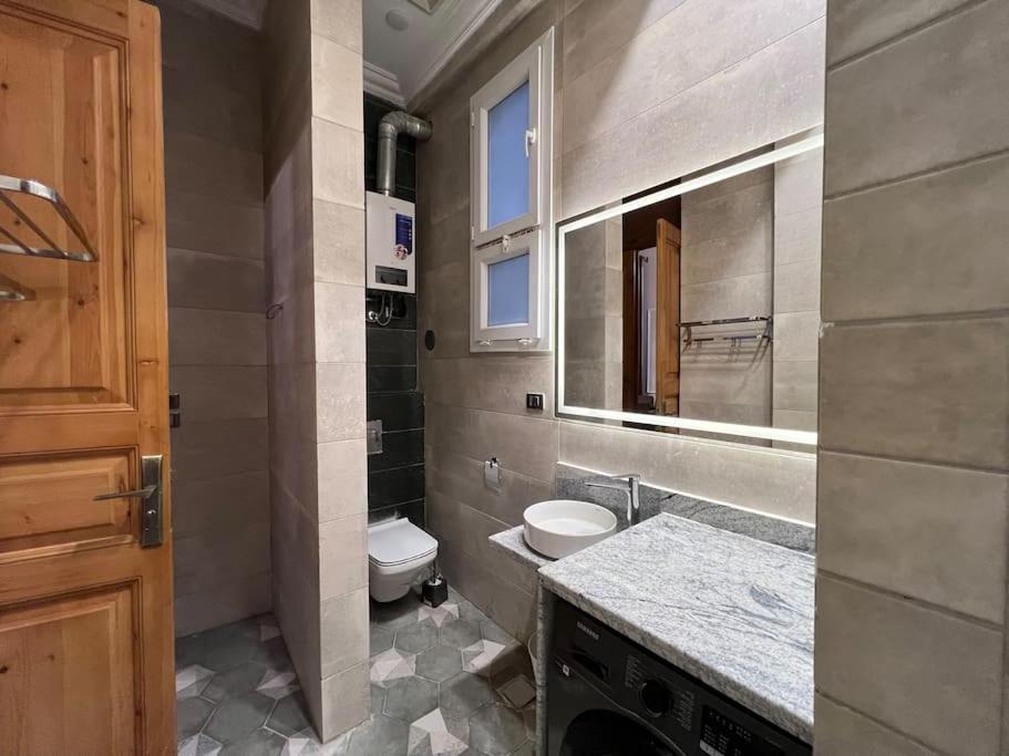 Authentic 3Br Apartment In Downtown, Cairo Exterior foto